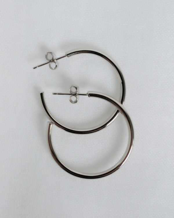 Produktabbildung: Simple Hoop Silver