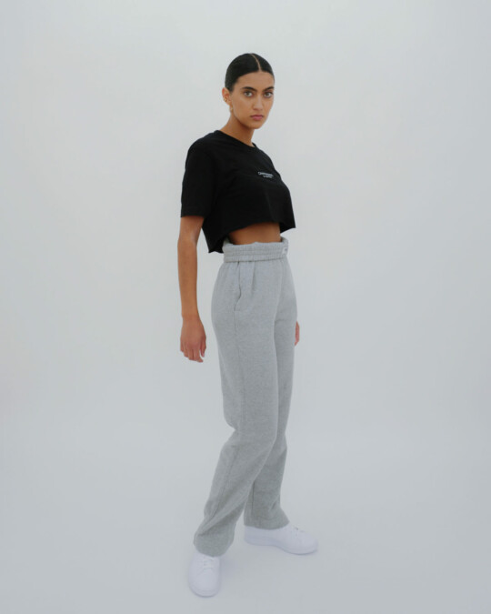 Slim Fit in europe Jogger Grey_abbildung_model_bildnr4