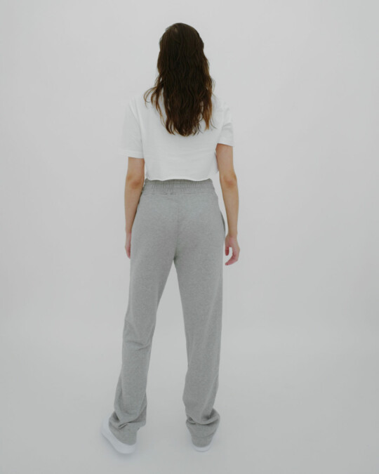 Slim Fit in europe Jogger Grey_abbildung_model_bildnr3