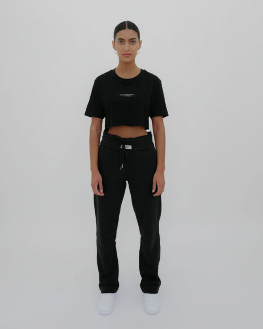 Slim Fit in europe Jogger Schwarz_abbildung_model_bildnr4