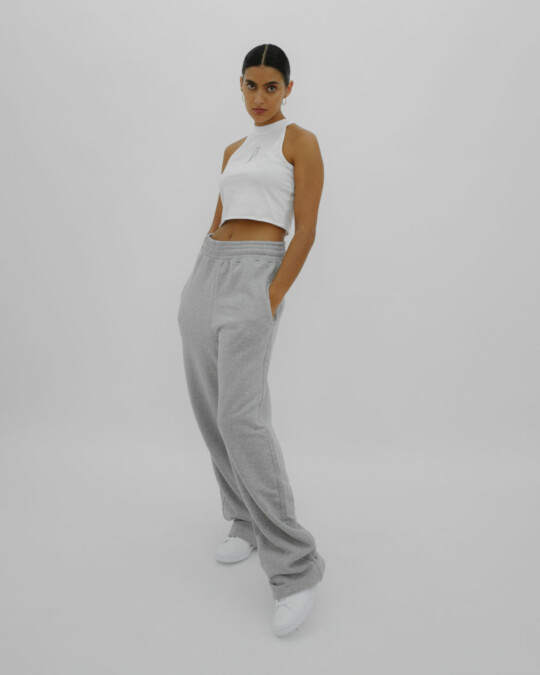 Loose Fit in europe Jogger Grau_abbildung_model_bildnr4