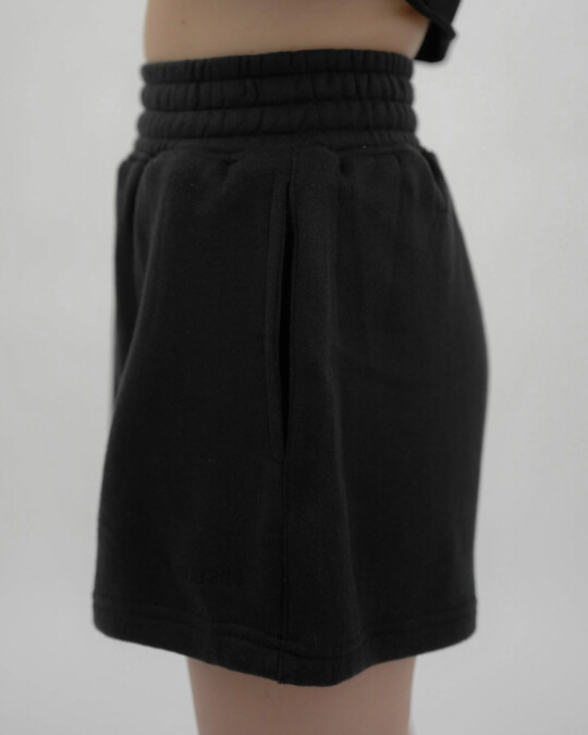 ONWEEKENDS Shorts Schwarz_abbildung_model_bildnr2