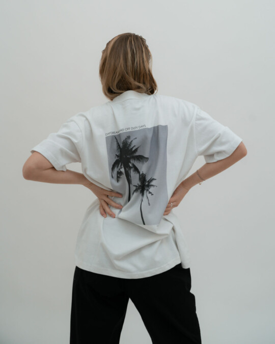ONWEEKENDS T001 White_abbildung_model_bildnr1