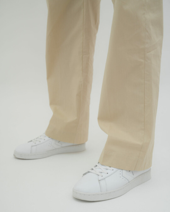 The PJ Hose Beige_abbildung_model_bildnr4