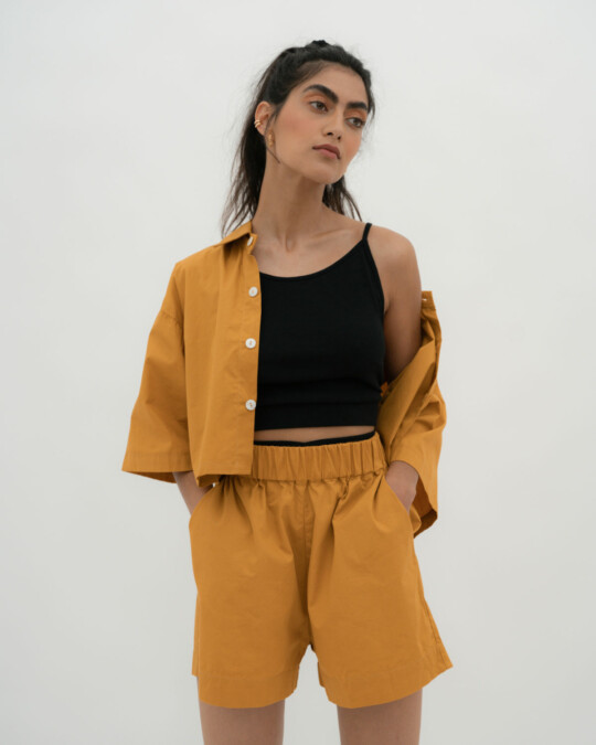 The Cropped Shirt Kurzarm Dusty Orange_abbildung_model_bildnr5