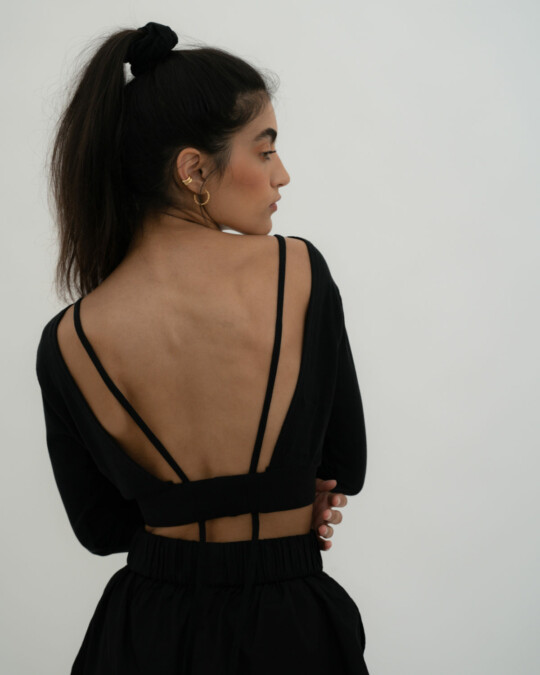 The Open Back Longsleeve_abbildung_model_bildnr0
