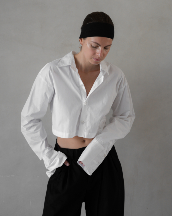 Produktabbildung: The Cropped Shirt White