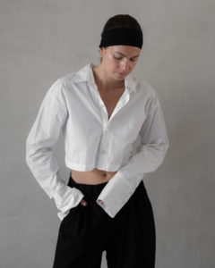 Produktabbildung: The Cropped Shirt Weiß