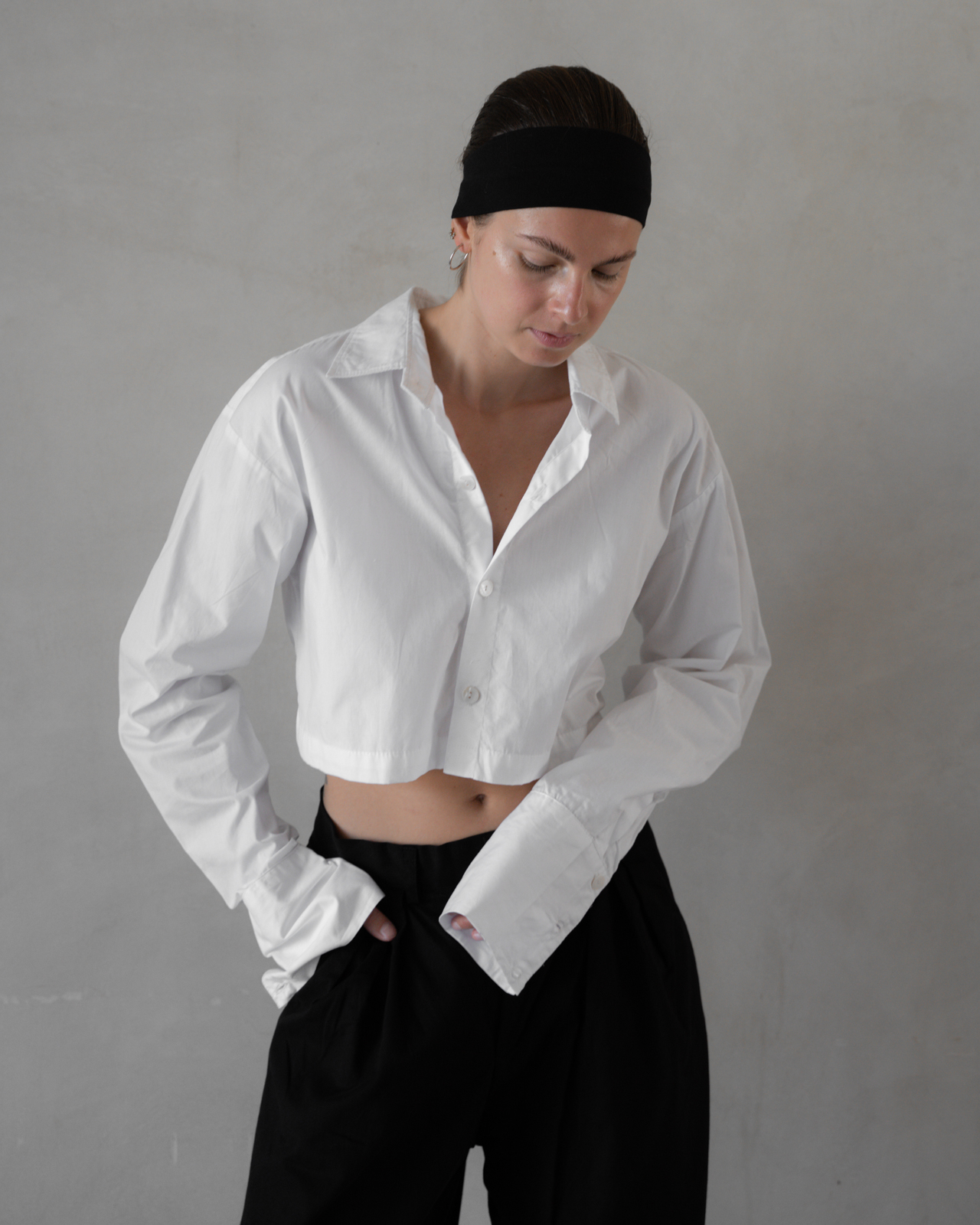 Varianten: The Cropped Shirt Weiß