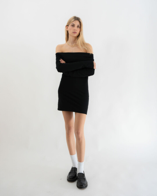 The Off-Shoulder Kleid Schwarz_abbildung_model_bildnr1