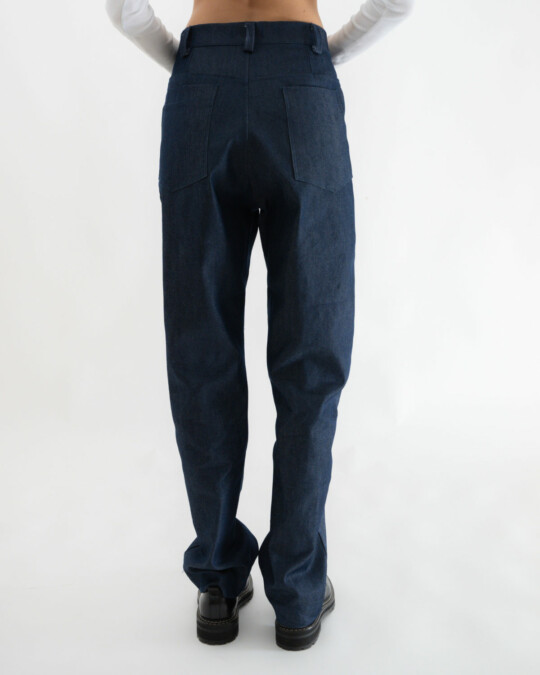 The Denim Pants_abbildung_model_bildnr3