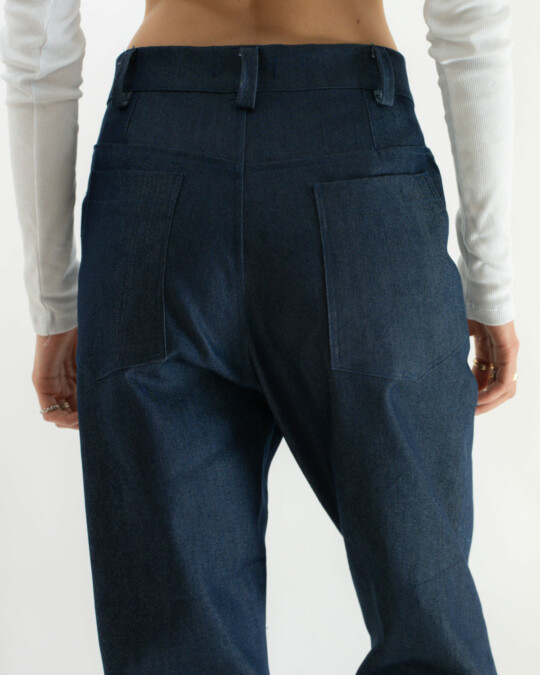 The Denim Pants_abbildung_model_bildnr4