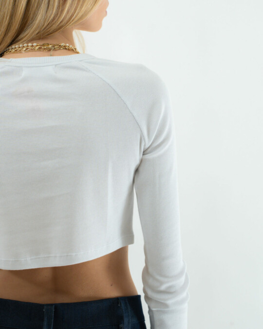 The Cropped Rib Longsleeve White_abbildung_model_bildnr3