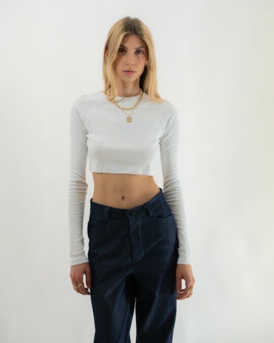 The Cropped Rib Longsleeve White_abbildung_model_bildnr0