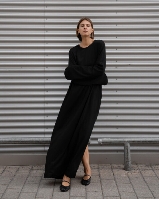The Maxi Kleid Schwarz_abbildung_model_bildnr0